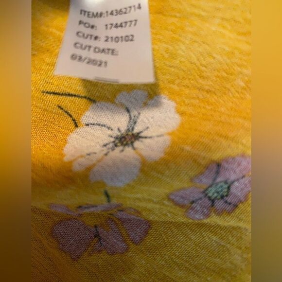 Torrid Babydoll Gauze Yellow Floral Crochet Trim Lace-Up Top Size 2X EUC - Picture 13 of 15